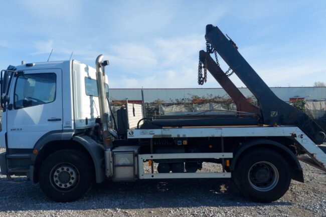 Wir überführen jeden Lkw oder Auflieger. Egal ob regional, deutschlandweit oder auch innerhalb Europas.